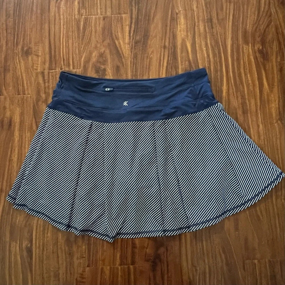 Kyodan Athletic Tennis Skort Skirt Womens size large Navy Blue and White Stripe - Picture 4 of 5